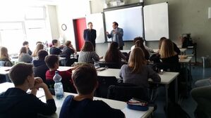 Politik lernt zuzuhören: Jörg Vogelsänger und Mathias Papendieck im Carl-Bechstein Gymnasium